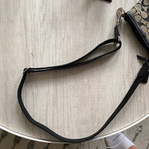 ⭐️HP⭐️COACH bag - Picture 6 of 6